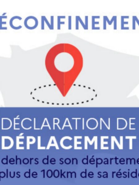 Un point rouge marquant sa position sur la carte de France avec pour fond de page le déconfinement